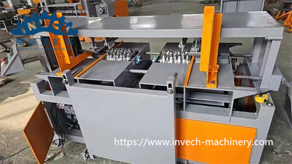 wood pallet notcher machine 2.jpg